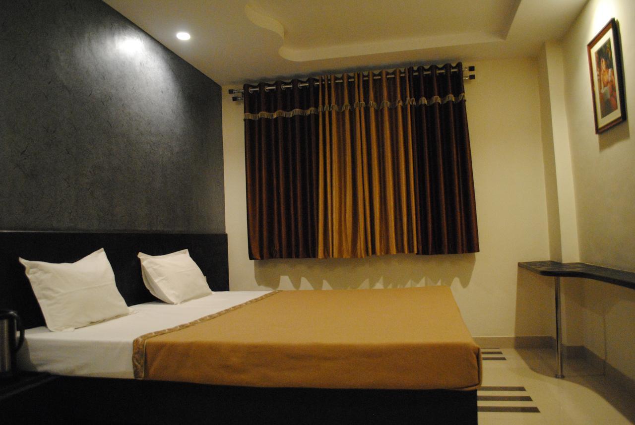 Nakshatra Hotel Banswara Exterior foto