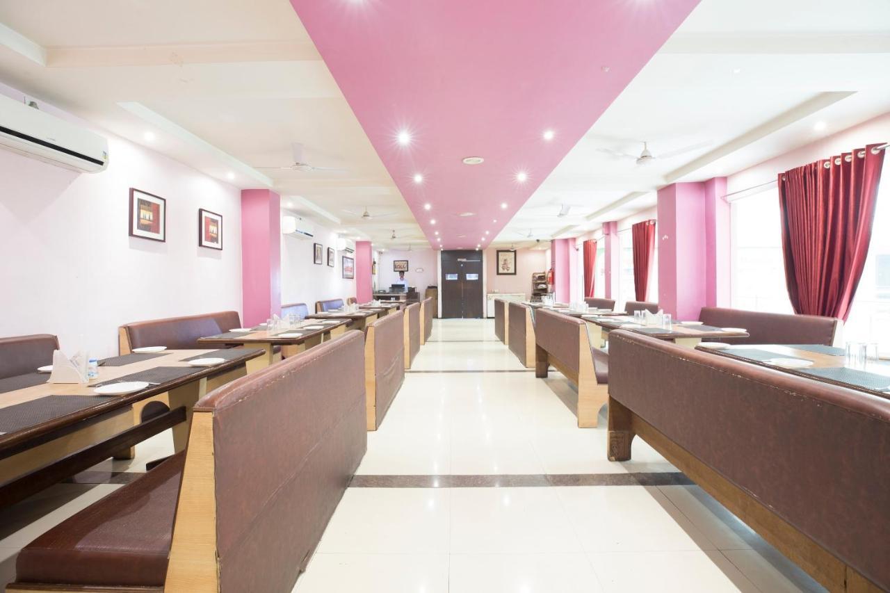 Nakshatra Hotel Banswara Exterior foto